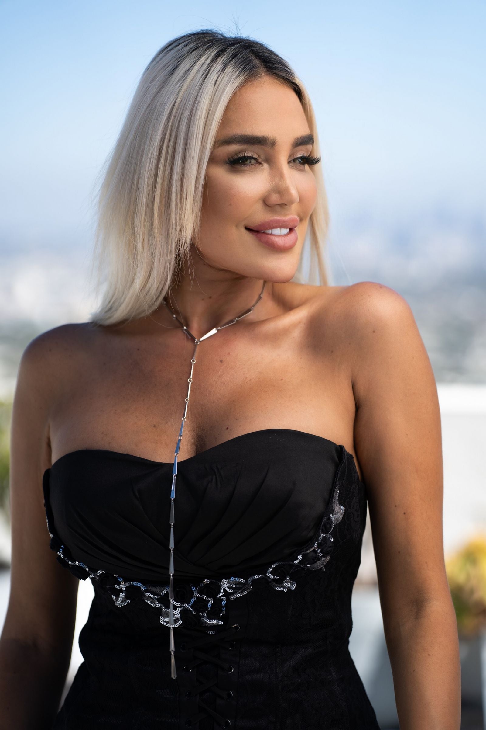 Dazzling Bar Chain Necklace