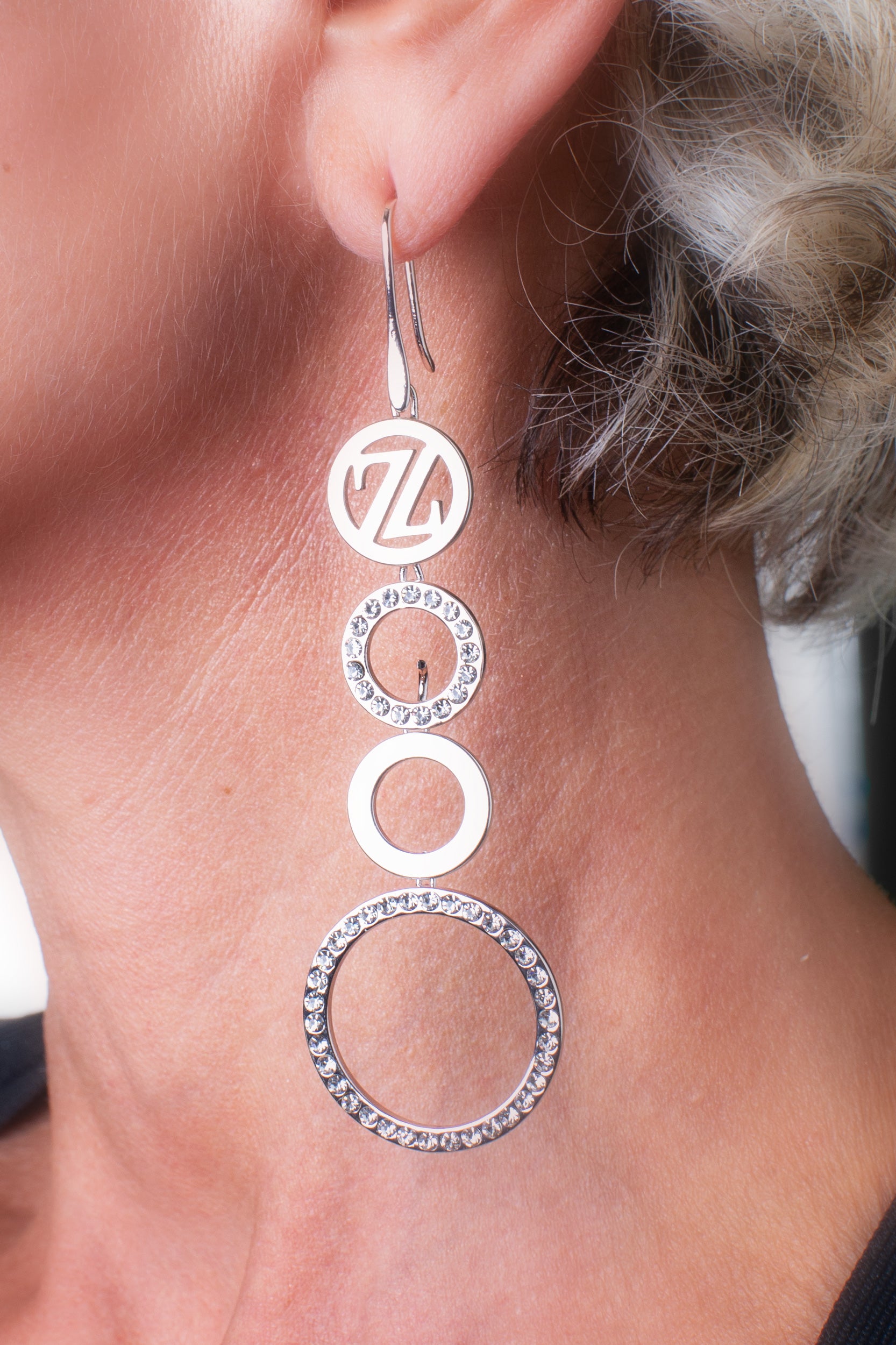 Refined Pendant drop Earrings